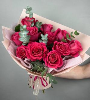 Букет из розовых роз Малиновое суфле