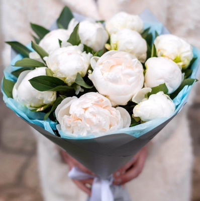 Букет из 11 пионов Воздушный поцелуй 