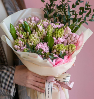 Букет из розовых гиацинтов Весна в сердце от Амелии