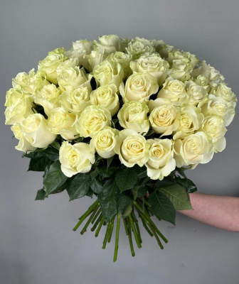 Букет из 51 белой розы 