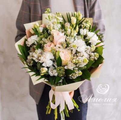Букет с сиренью В душе всегда весна
